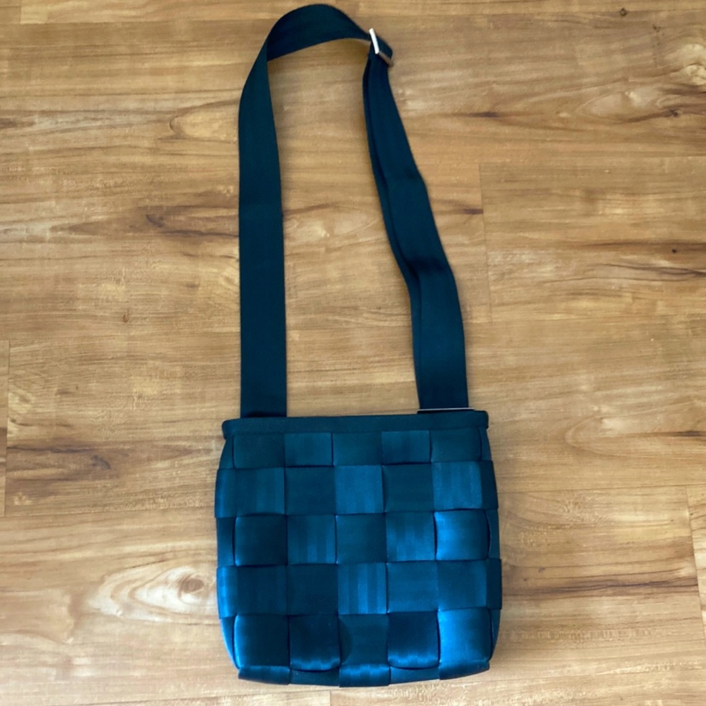🎊HP🎊 Harveys crossbody original seat belt bag